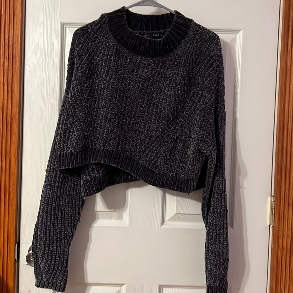 Rue21 Cropped sweater